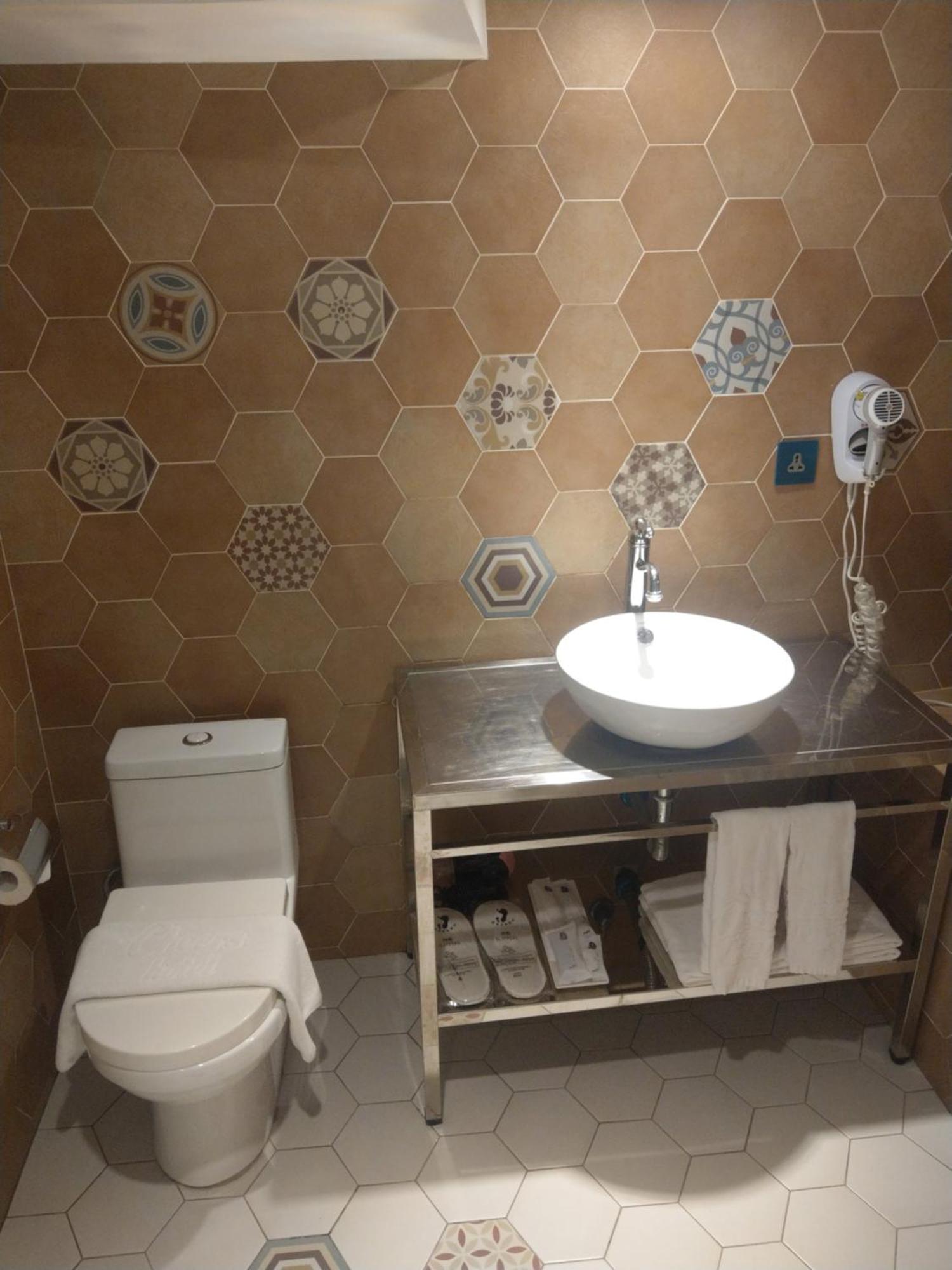 Cheers Loft Self Check-In Hotel Taipei Bagian luar foto